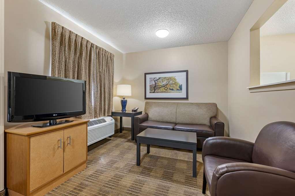 Suburban Studios Louisville East Rum bild